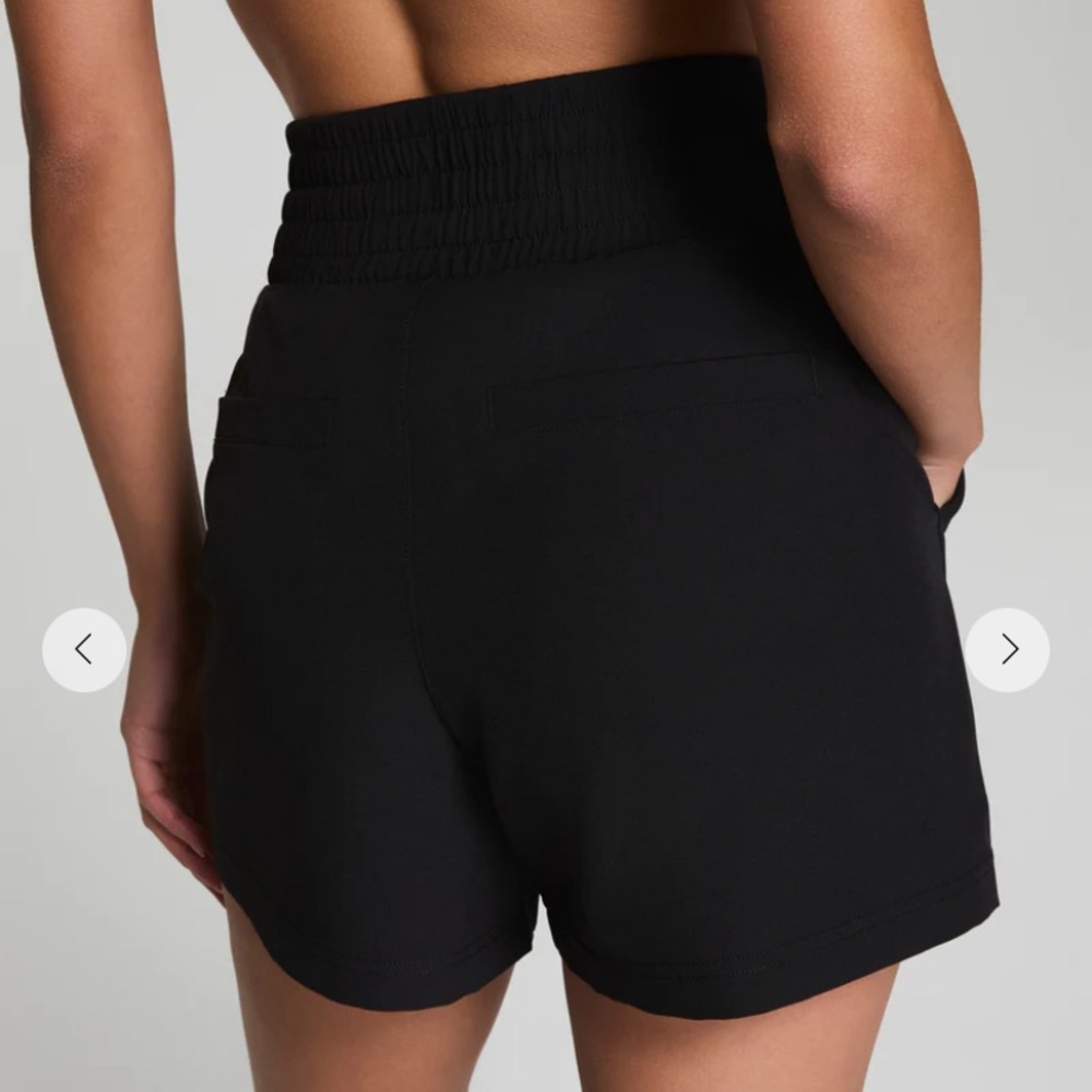 SPANX On the Move Black 4” Shorts - Picture 4 of 11